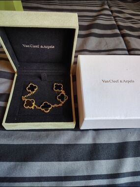 Van Cleef & Arpels Black Alhambra Bracelet - Gold Accents